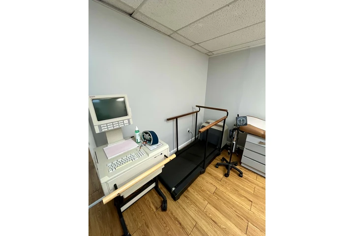 Clínica Médica–Bajo Costo image 5