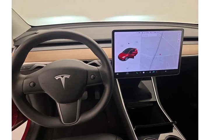 $27998 : Tesla Model Y 2021 AWD Long image 10