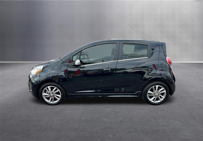 $8987 : 2016 Spark EV 2LT image 4