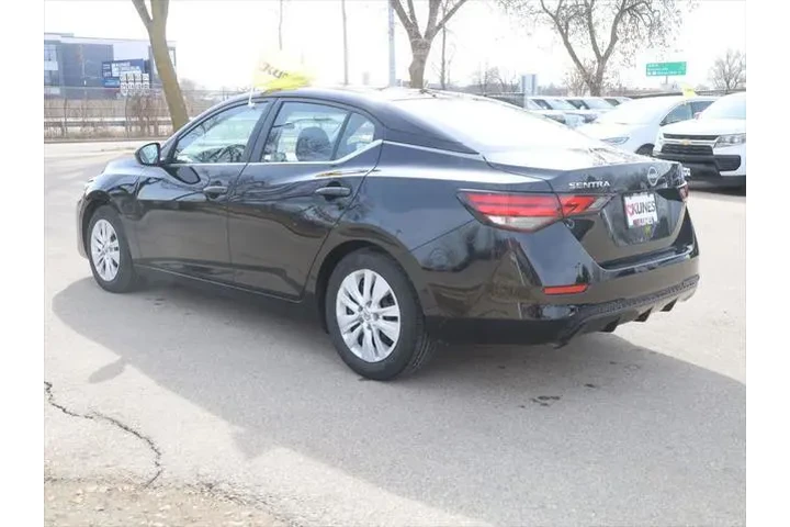 $17977 : Nissan Sentra 2025 S 4dr Sed image 7