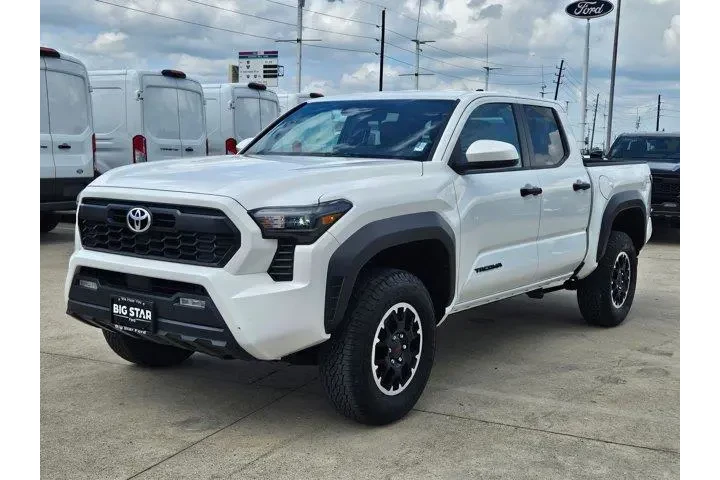 $38699 : Toyota Tacoma 2024 4x4 SR5 4 image 7