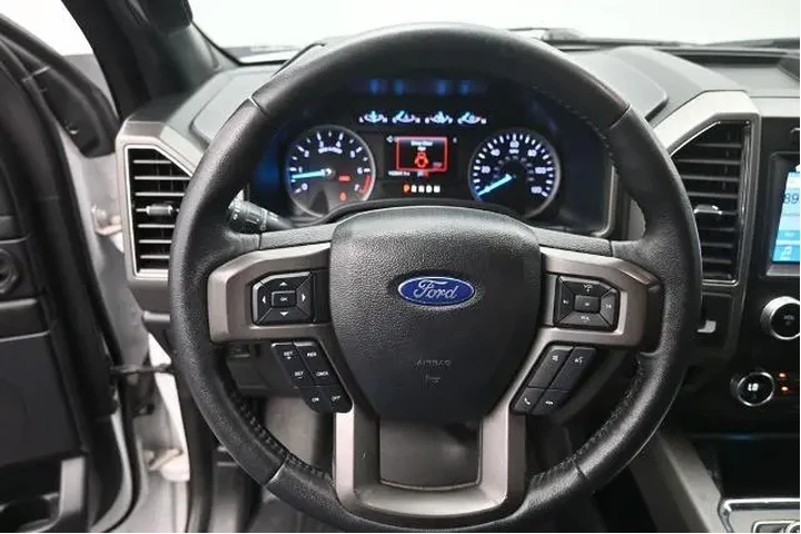 $16861 : Ford Expedition MAX 2019 4x2 image 6