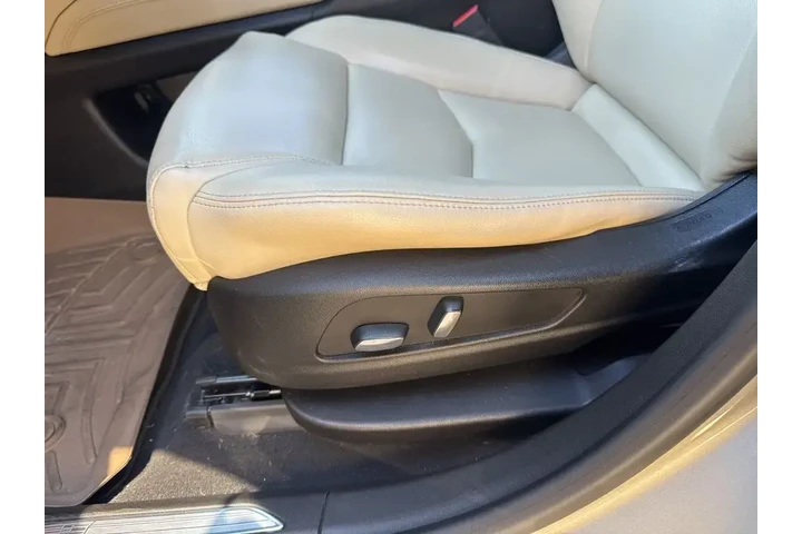 $17000 : Cadillac XT5 2017 4dr SUV image 8