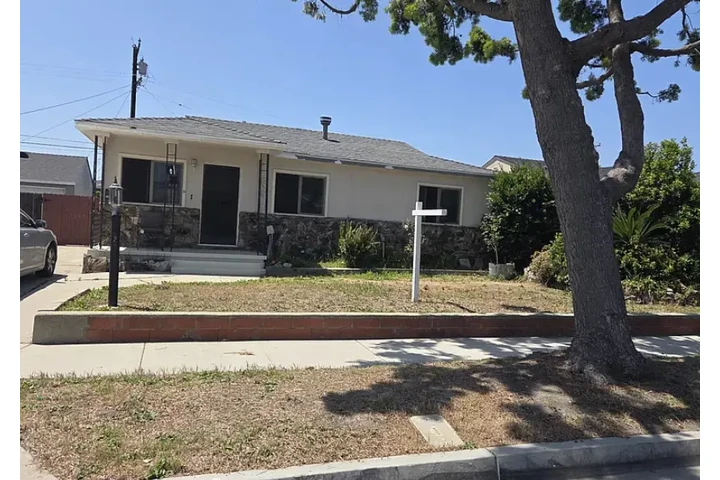 $1600 : Cozy 2 bedroom, 2 bath home. image 1