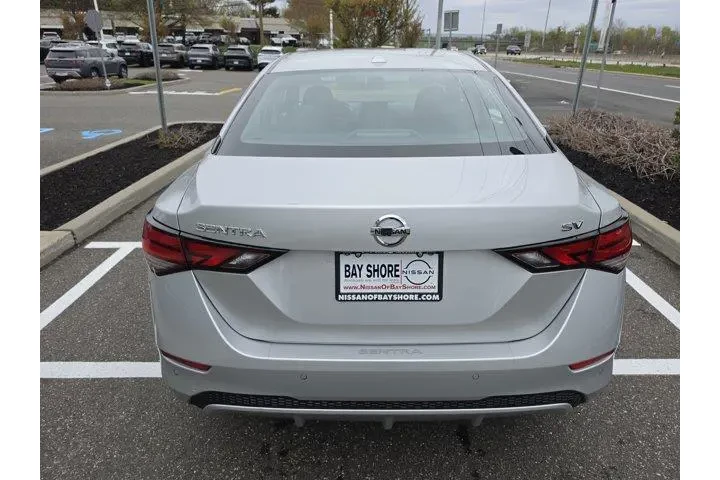 $19606 : Nissan Sentra 2023 SV 4dr Se image 7