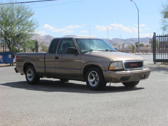 $8900 : 2003 GMC Sonoma SL image 1