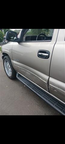 $1500 : Chevrolet tahoe image 3