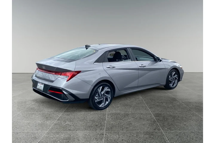 $28642 : Hyundai ELANTRA 2025 SEL Con image 5