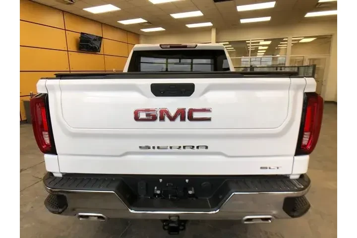 $39488 : GMC Sierra 1500 2022 4x4 SLT image 6