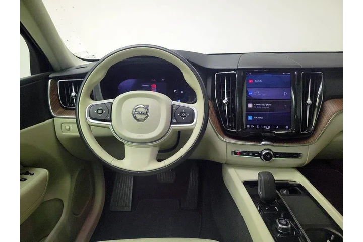 $25998 : Volvo XC60 2022 B5 Momentum image 10