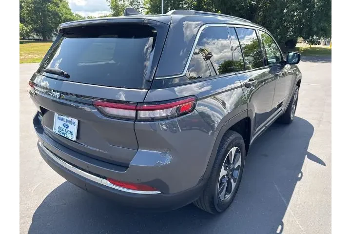 $28400 : Jeep Grand Cherokee 2024 4x4 image 9