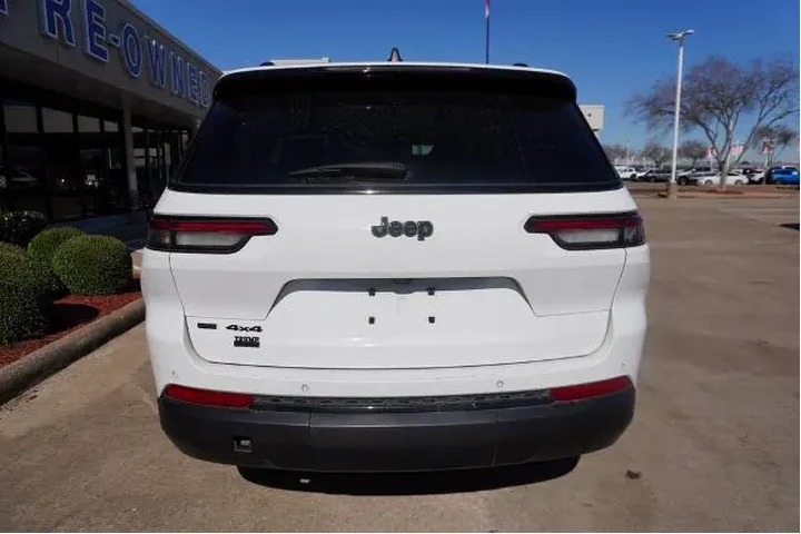 $28488 : Jeep Grand Cherokee L 2023 4 image 5