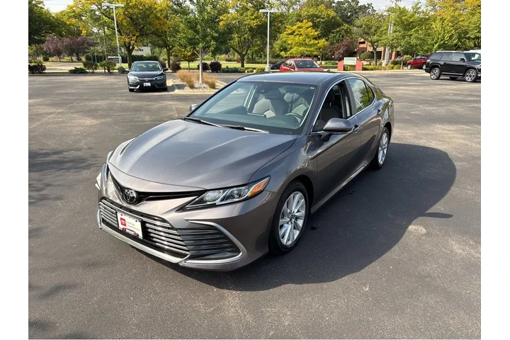 $26597 : Gold Certified2023 Camry LE image 9