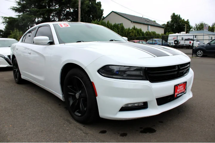 $12795 : 2015 Charger 4dr Sdn SXT RWD image 8