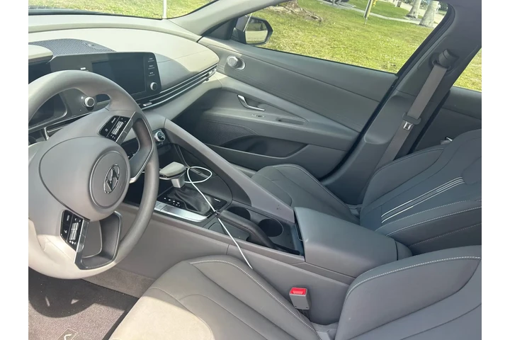 $12000 : 2023 Elantra SEL image 10