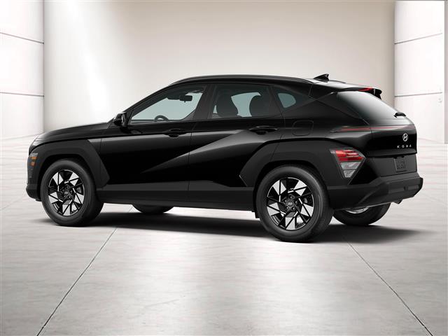 $27460 : New 2024 Hyundai KONA SEL FWD image 4