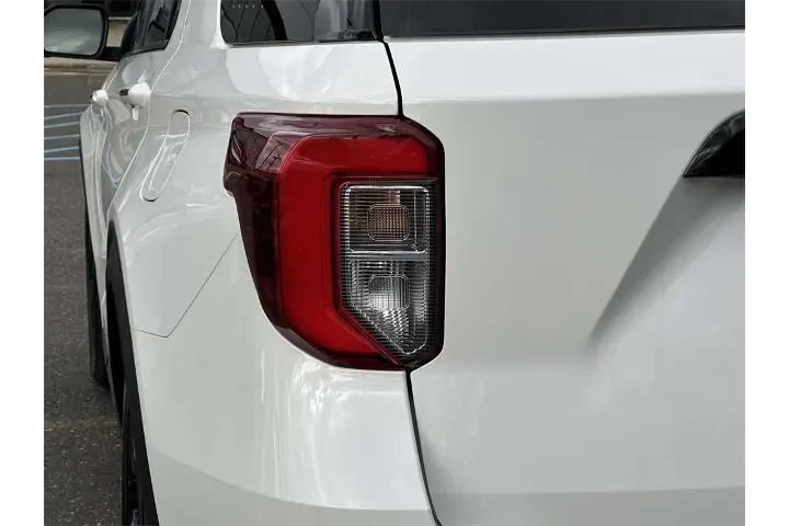 $32511 : Ford Explorer 2022 AWD ST 4d image 10