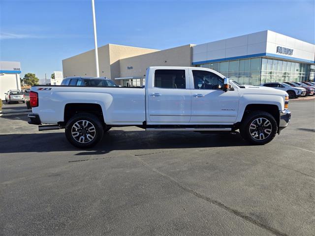 $57365 : Pre-Owned 2019 Silverado 3500 image 7