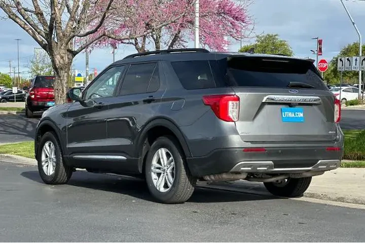 $30995 : Ford Explorer 2023 AWD XLT 4 image 6