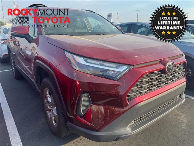 $24790 : PRE-OWNED 2022 TOYOTA RAV4 XLE image 1