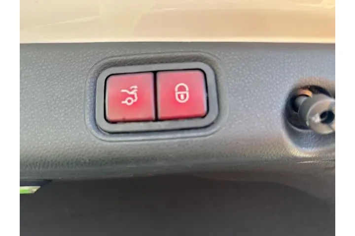 $19888 : Mercedes-Benz E-Class 2017 E image 6