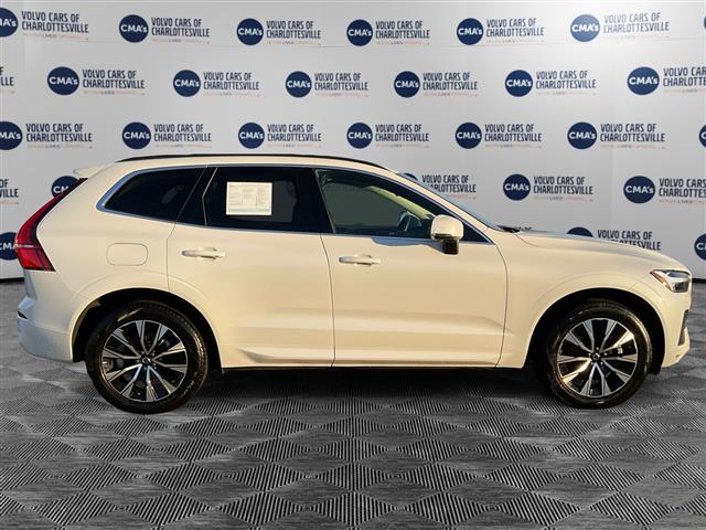 $44495 : PRE-OWNED 2023 VOLVO XC60 B5 image 6