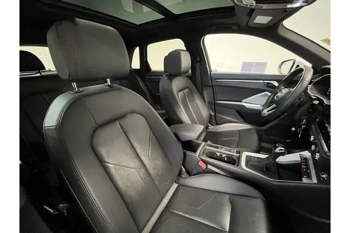 $28967 : Audi Q3 2025 AWD quattro S l image 9