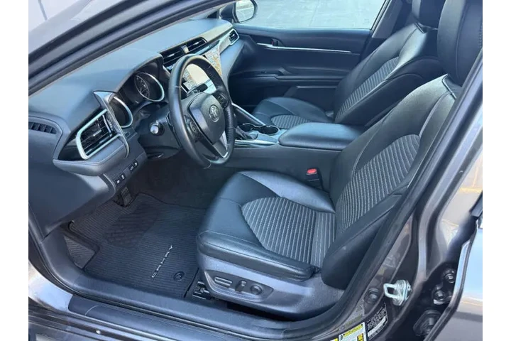 $16440 : 2018 Camry image 10