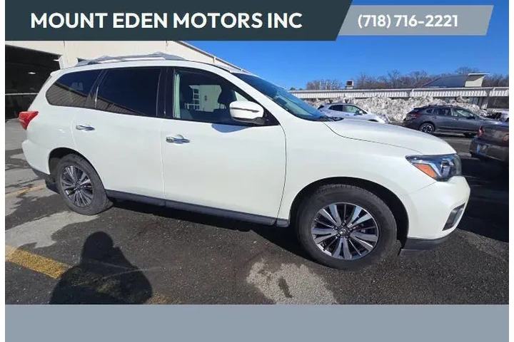 $11995 : 2019 Pathfinder SV image 1