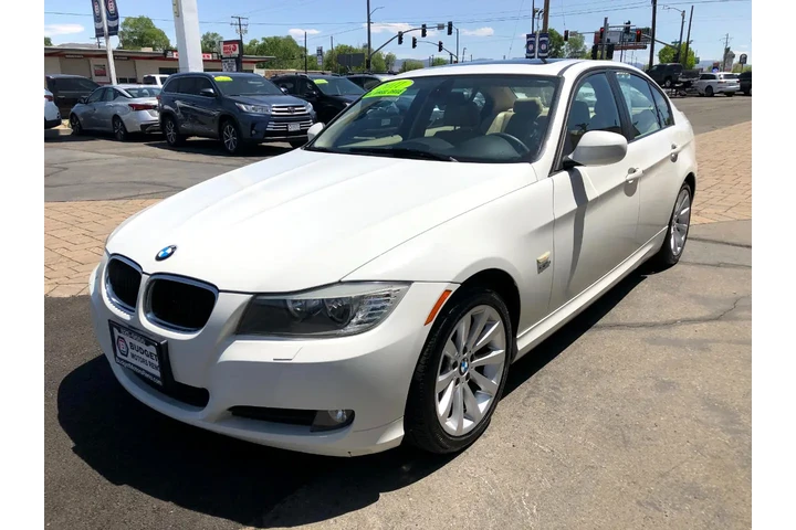$9808 : 2011 BMW 3-Series 328i xDrive image 4