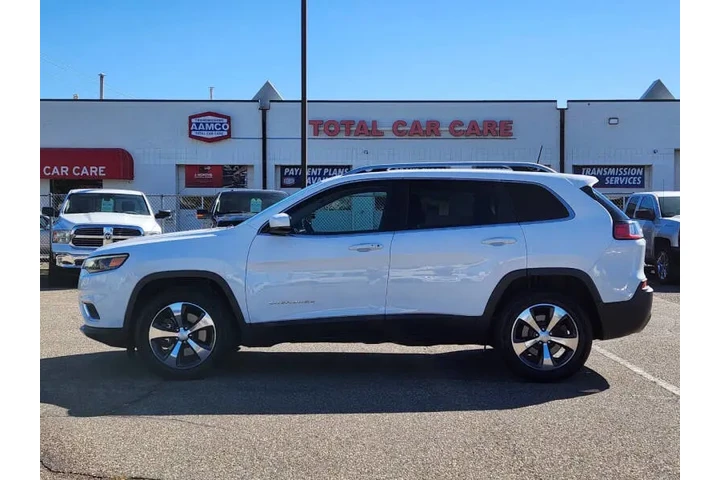 $16995 : 2019 Cherokee Limited image 10