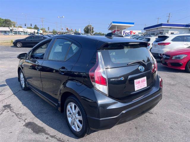 $13995 : 2017 Prius c Three image 5