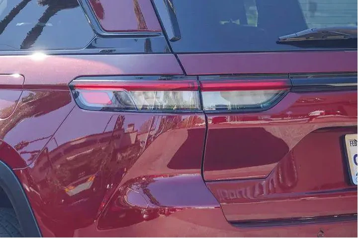 $29500 : Jeep Grand Cherokee 2024 4x2 image 8