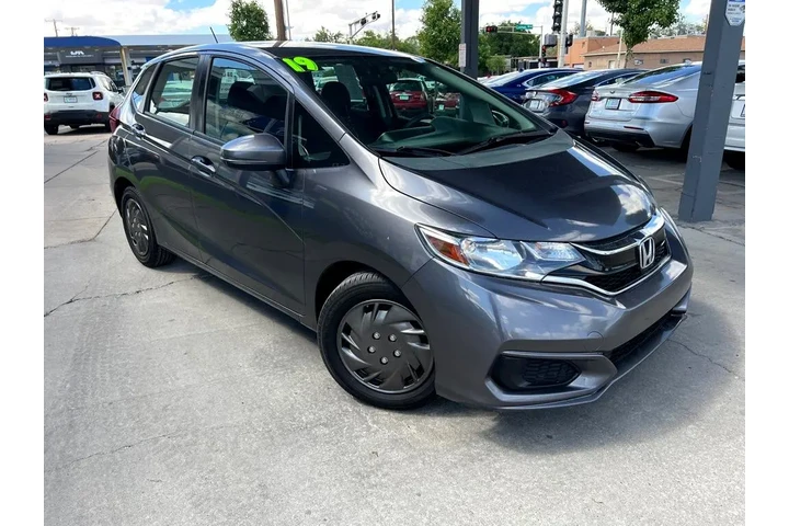 2019 Fit LX CVT image 3
