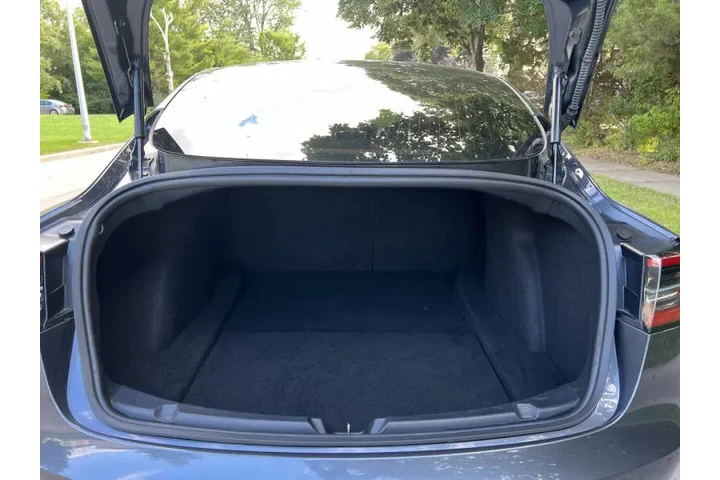 $17991 : 2018 Model 3 Long Range image 9