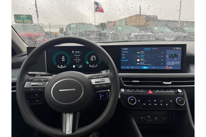 2025 Sonata SEL image 9