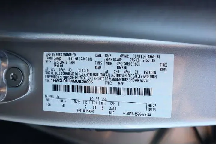 $14988 : Ford Escape 2021 SEL 4dr SUV image 10