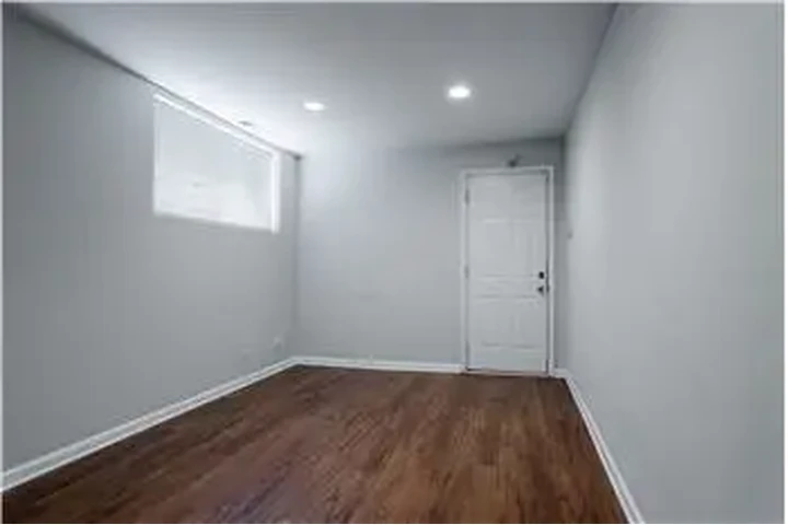 $3000 : Rental property with 3 bedro image 10