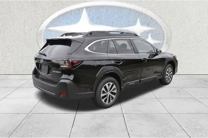 $31990 : Subaru Outback 2025 AWD Prem image 8