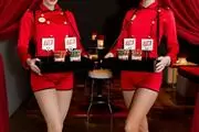 Mesera de cocteles en Miami