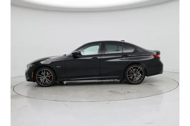 $30998 : BMW 3 Series 2023 AWD 330e x image 3
