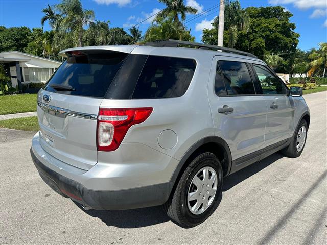 $6300 : 2013 Ford Explorer image 5