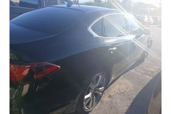 $17888 : INFINITI Q70L 2017 3.7 4dr S image 4