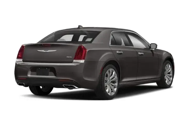 Chrysler 300 2020 Touring 4d image 2