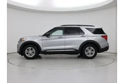$25998 : Ford Explorer 2020 AWD XLT 4 thumbnail