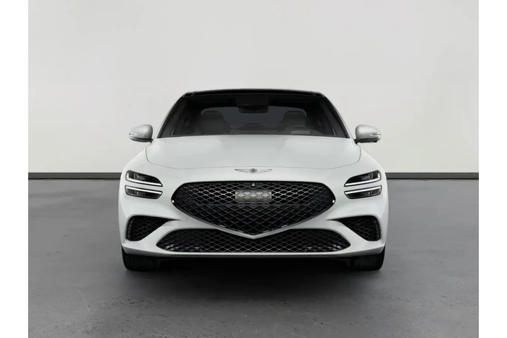 Genesis G70 2025 3.3T Sport image 8