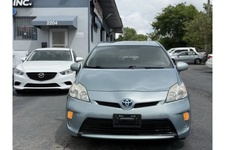 $13995 : 2014 Prius Three image 3