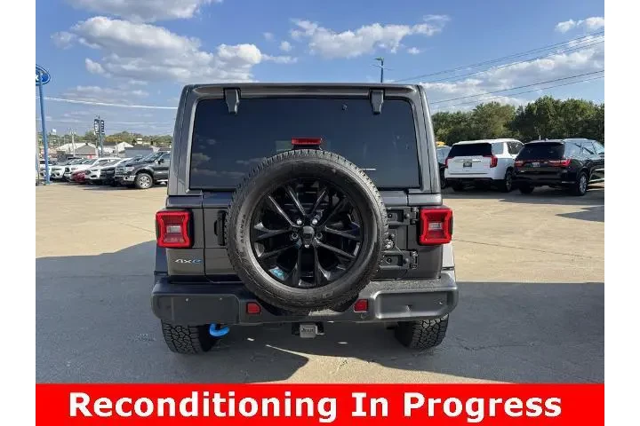 $36720 : Jeep Wrangler Unlimited 2022 image 3