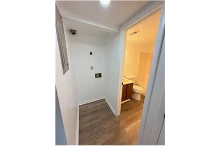 $1300 : Rental property with 2 bedro image 8