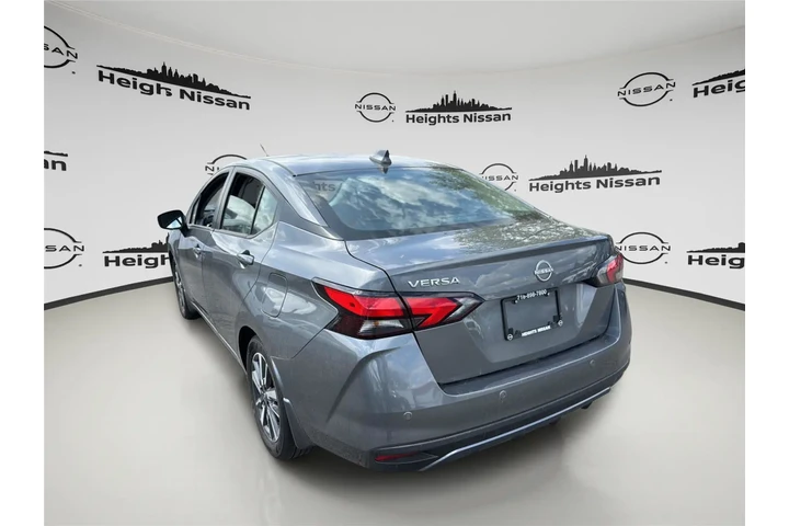 $18990 : Nissan Versa 2025 SV 4dr Sed image 4